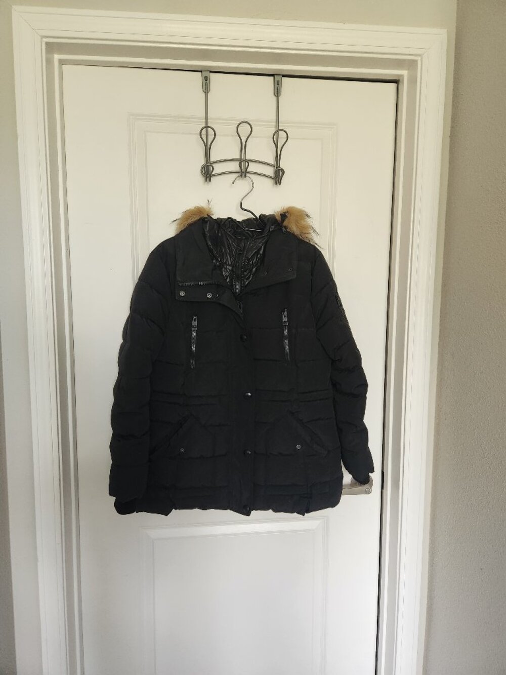Guess Winter Coat Black with Removable Faux Fur Trim Size Large